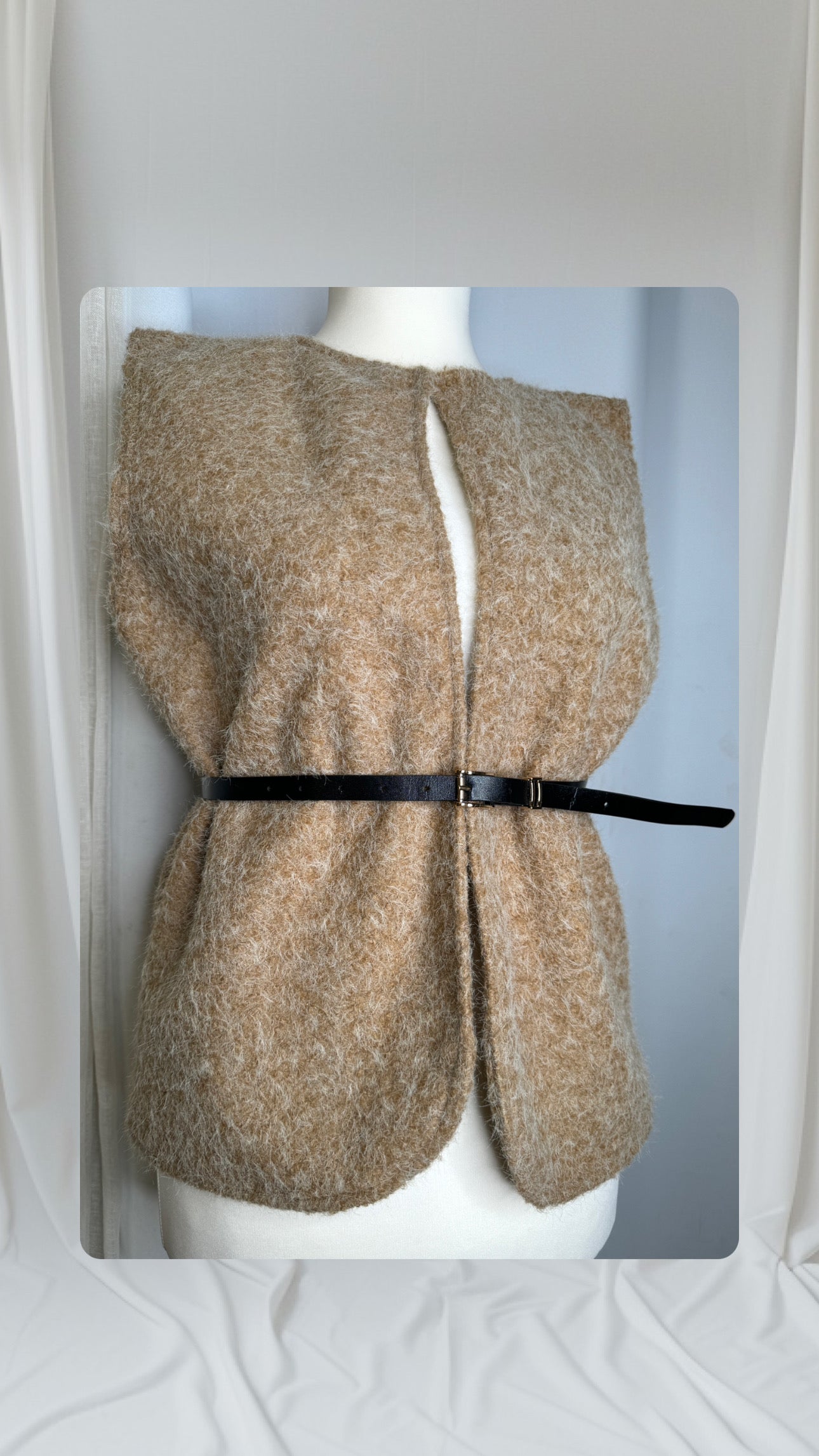 Gilet sans ceinture Taille M couleur beige crème