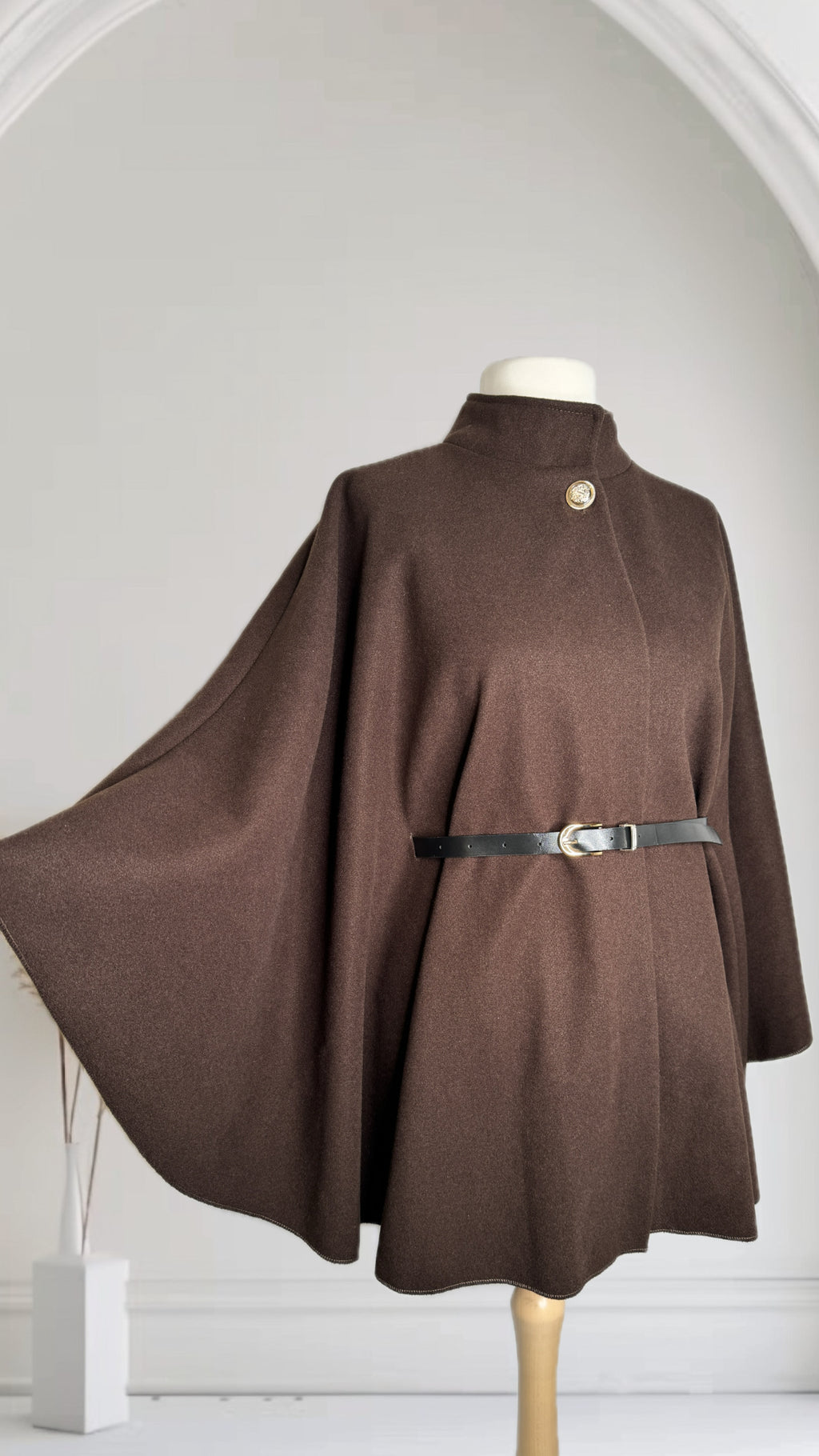 Pancho de femme avec ceinture Taille L-XL couleur Chocolat