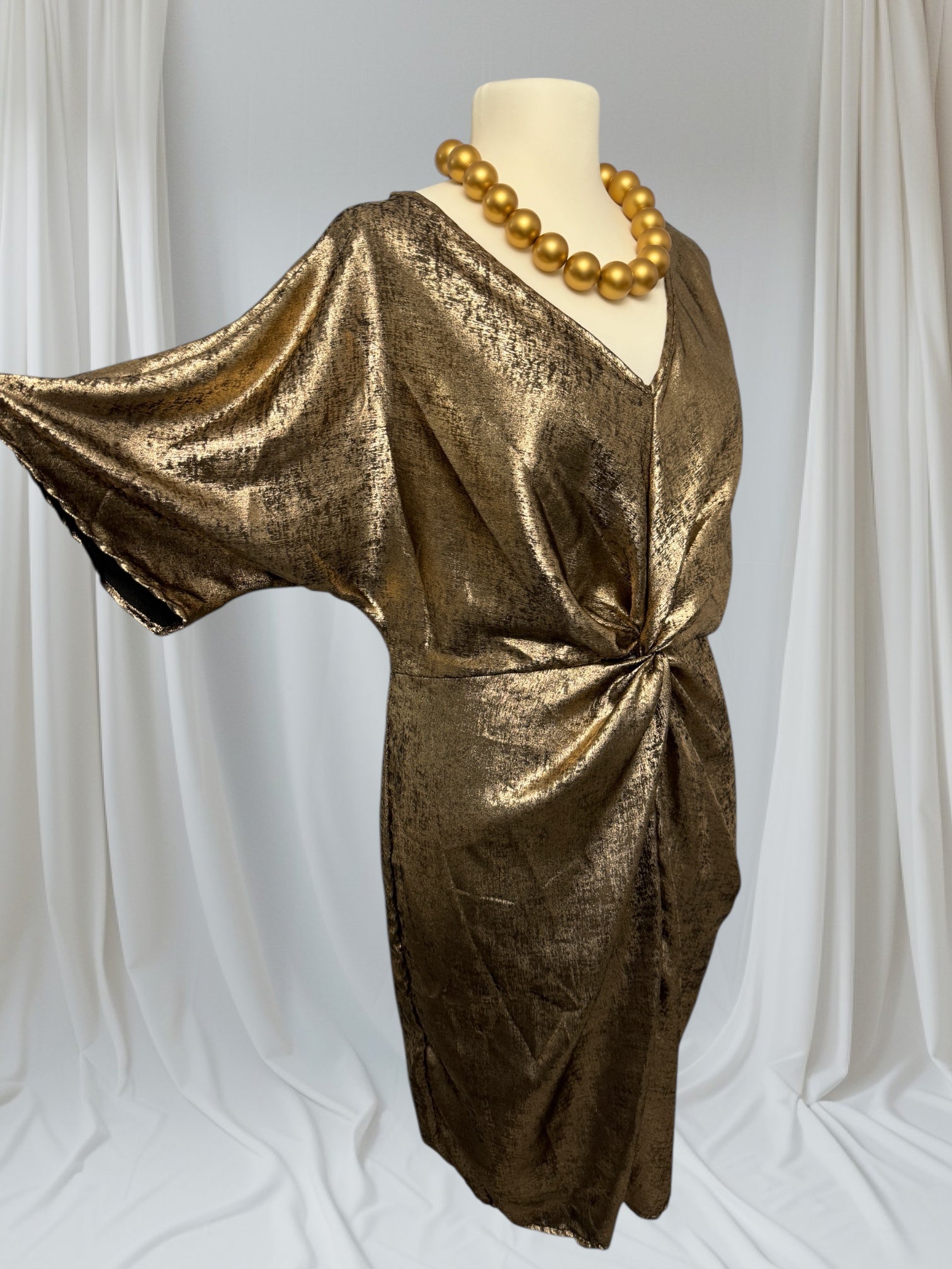 Robe dorée, taille M-L