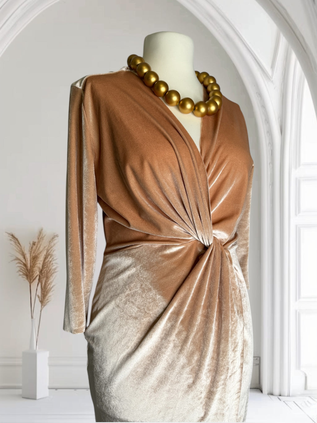 Robe beige Creme, Taille M, tissu viscose