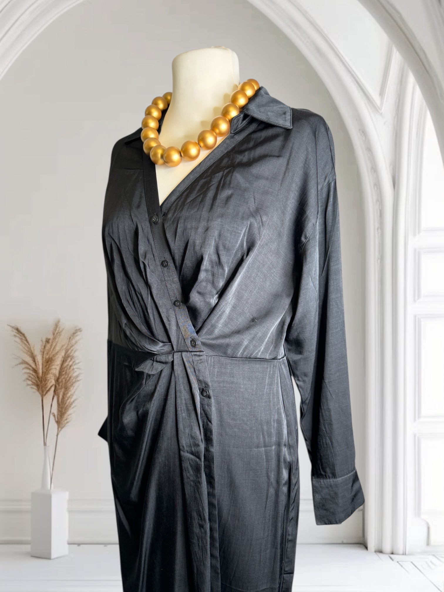 Robe noire, très élégante, Taille M