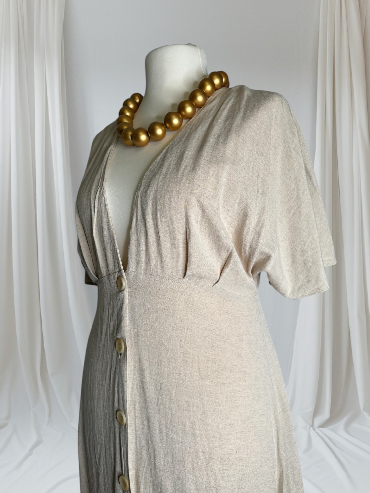 Robe tres elegant, couleur Crème, Taille XL