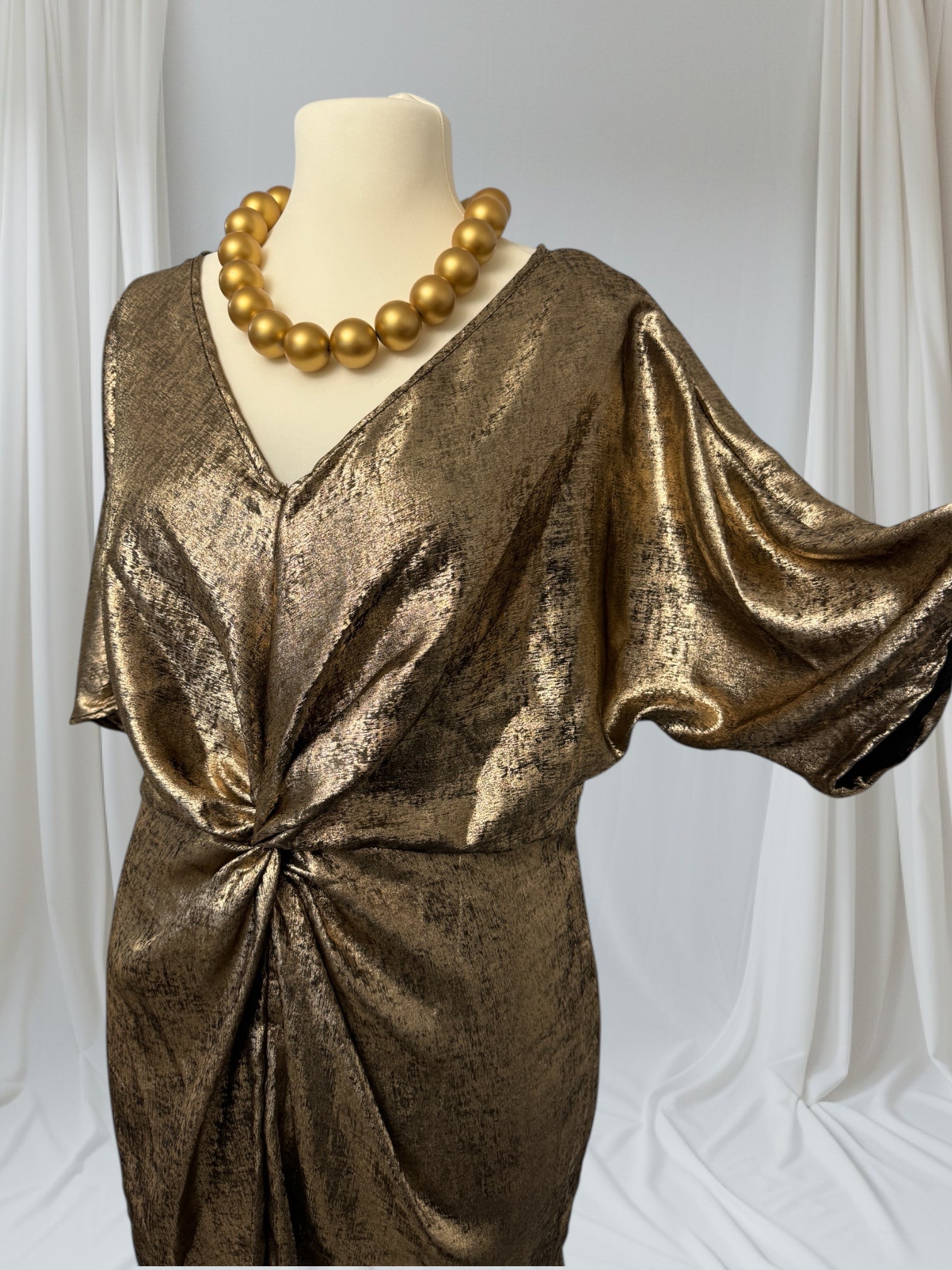 Robe dorée, taille M-L