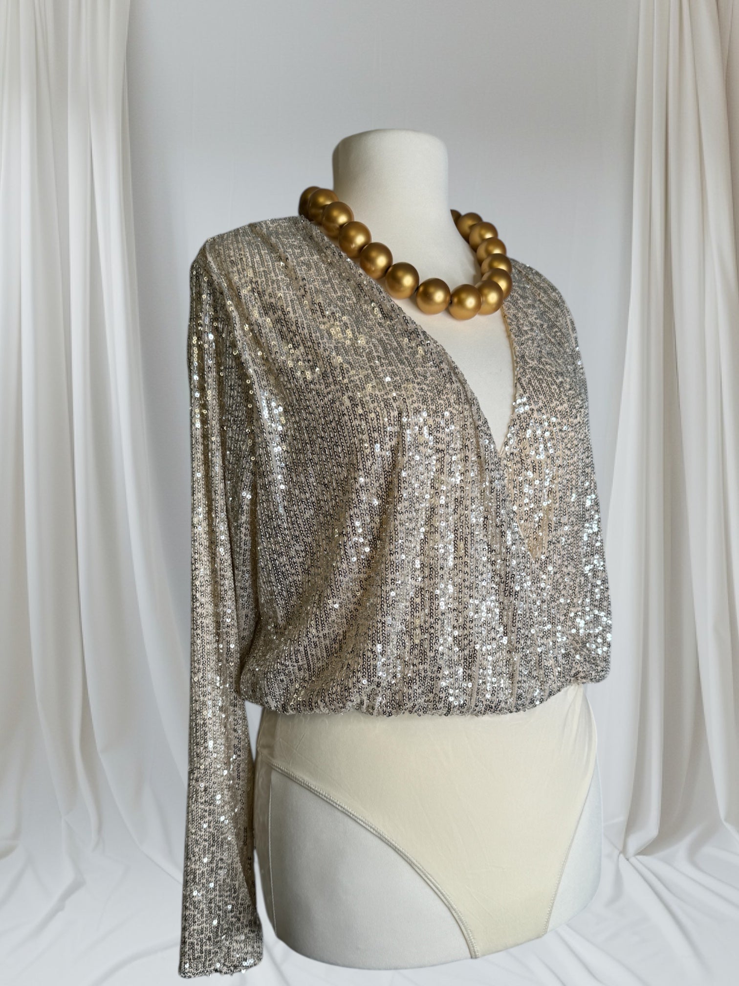 Body argente, avec paillettes, Taille L