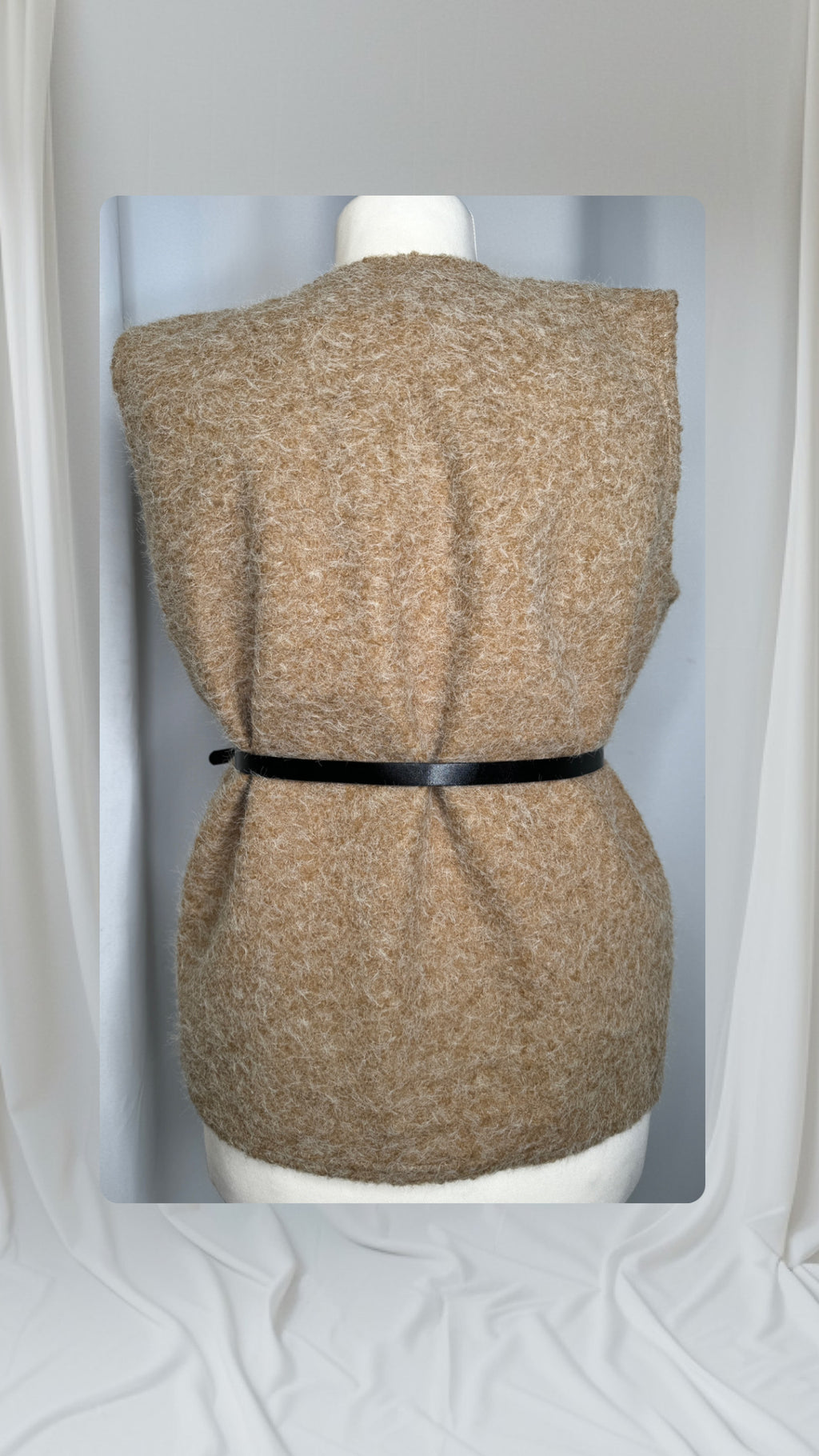 Gilet sans ceinture Taille M couleur beige crème